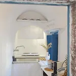Kalleni Santorini *