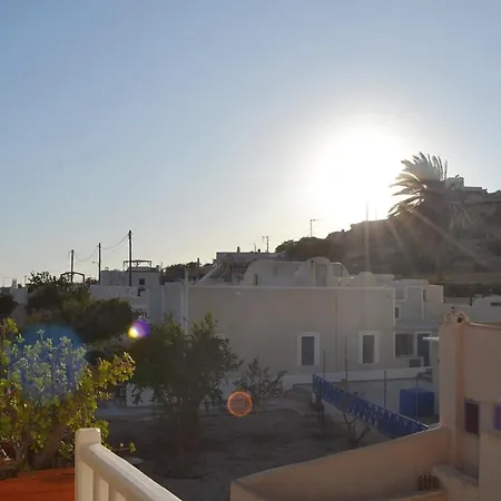 Kalleni Santorini * Emporio (Santorini)