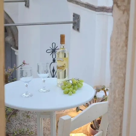 公寓 Kalleni Santorini Emporio (Santorini)