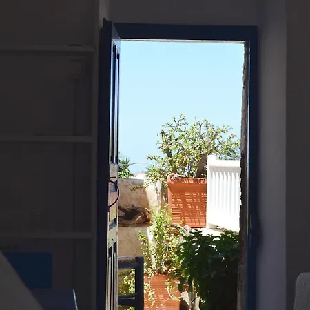 公寓 Kalleni Santorini Emporio (Santorini)