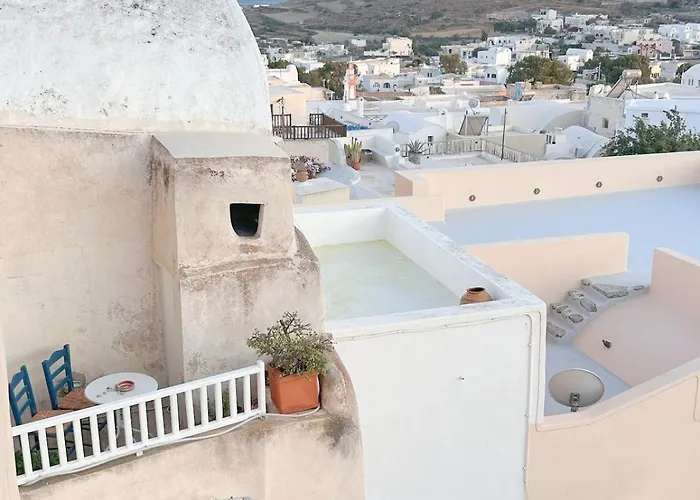 Kalleni Santorini * Emporio (Santorini)