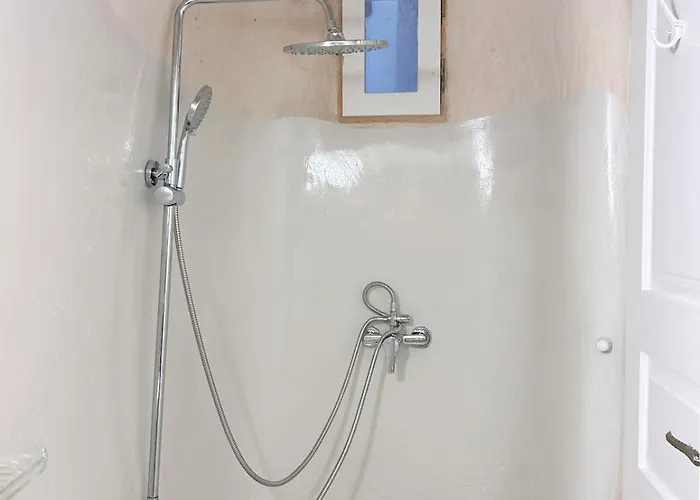 Kalleni Santorini Apartment Emporio (Santorini)