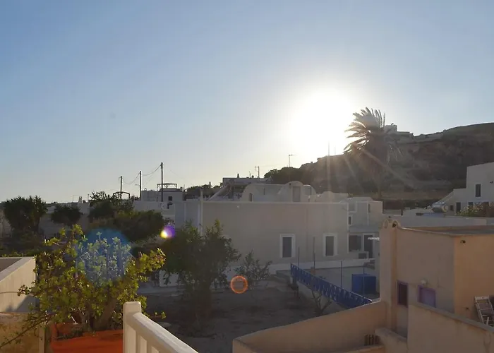 Kalleni Santorini * Emporio (Santorini)