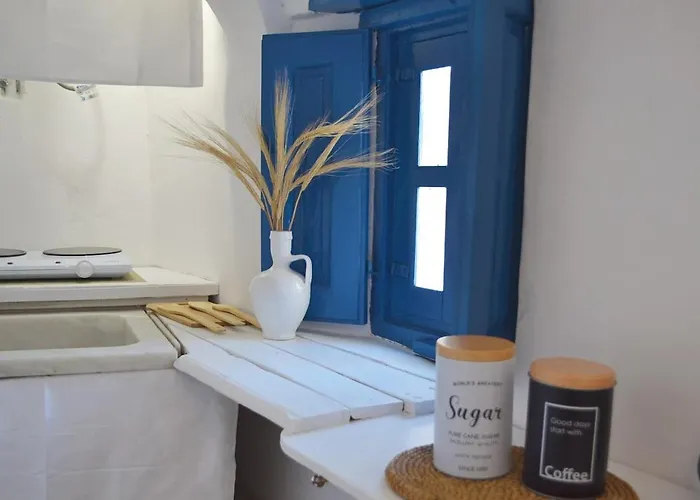 Kalleni Santorini Apartment Emporio (Santorini)